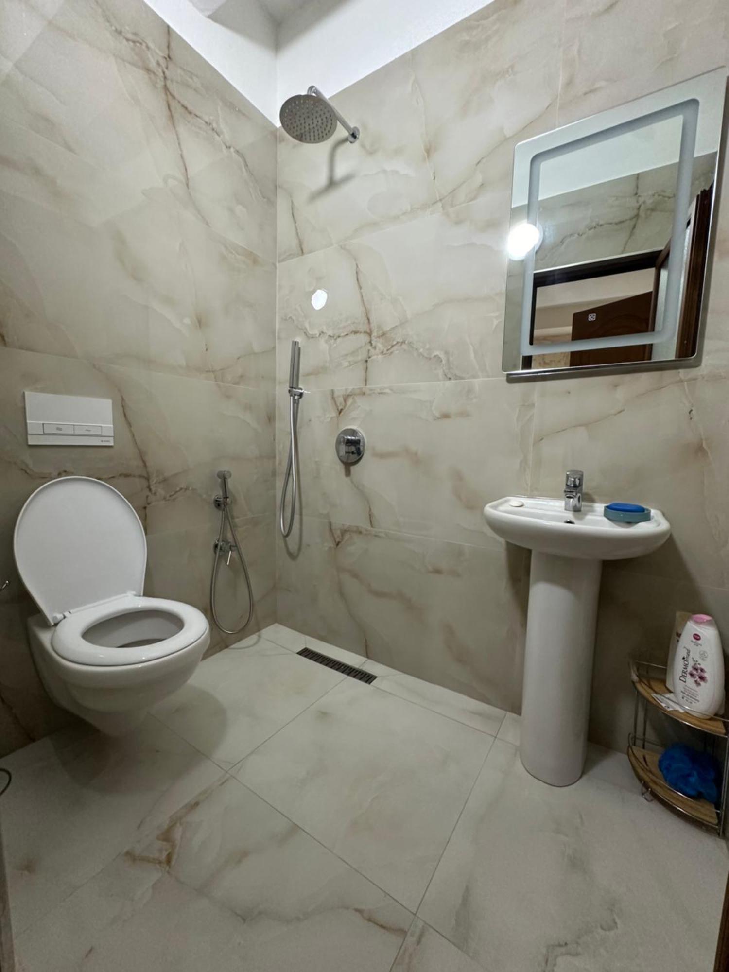 Guni Inn Круя Экстерьер фото